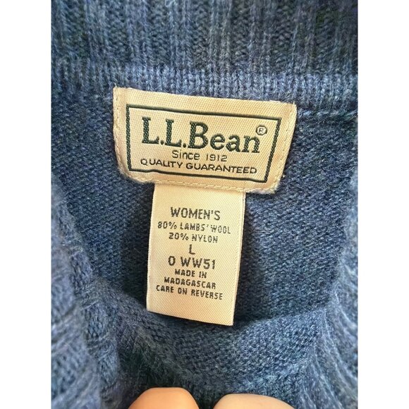 L.L. Bean Vintage Womens Lambswool Turtleneck Sweater Blue Knit L - Picture 2 of 2